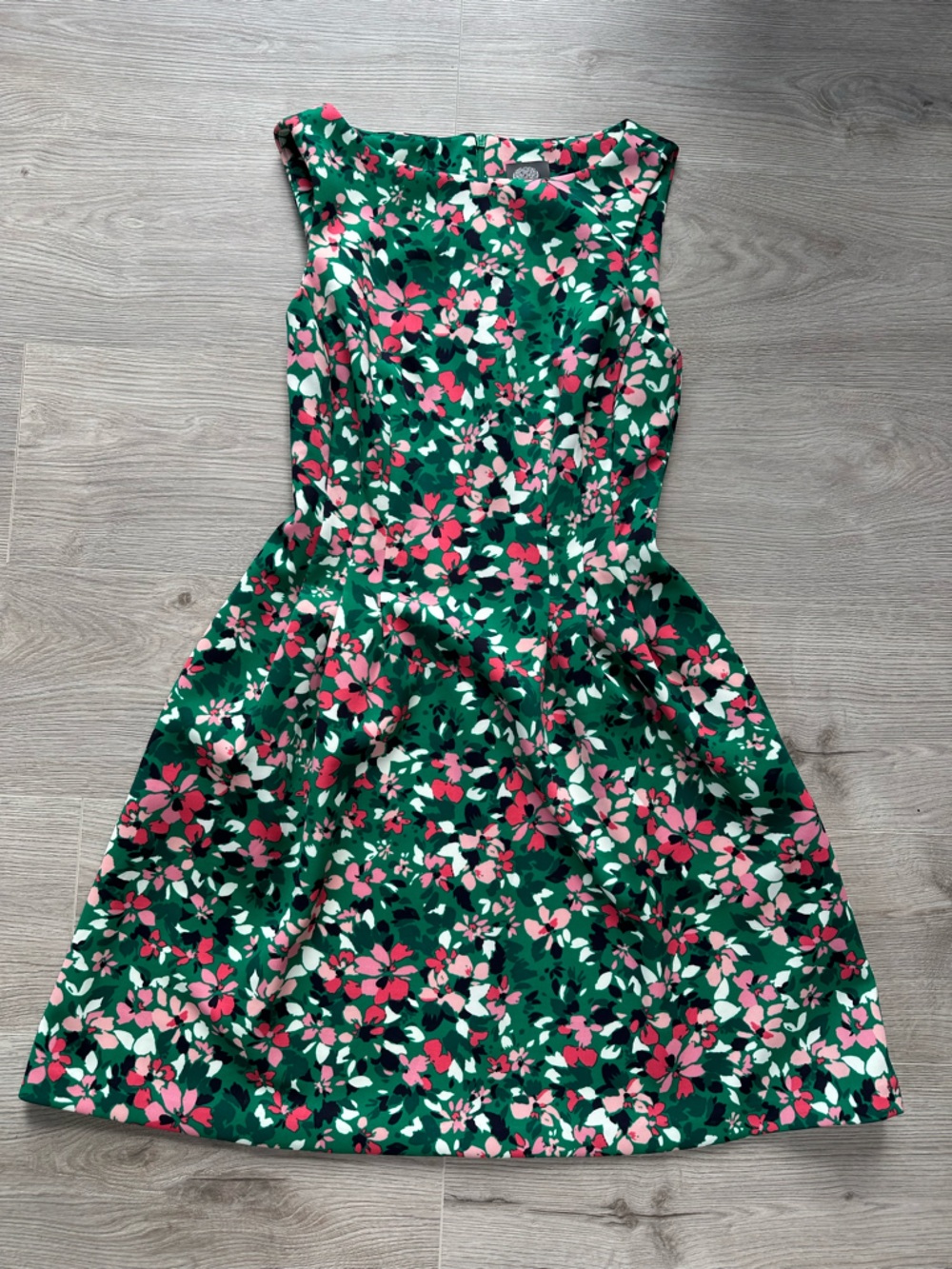 Vince Camuto Green Floral Midi Dress with Pink and White Flowers